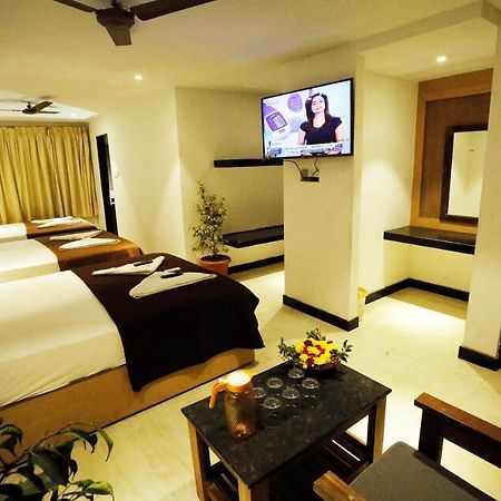 New Cape Hotel Kanyakumari Bagian luar foto