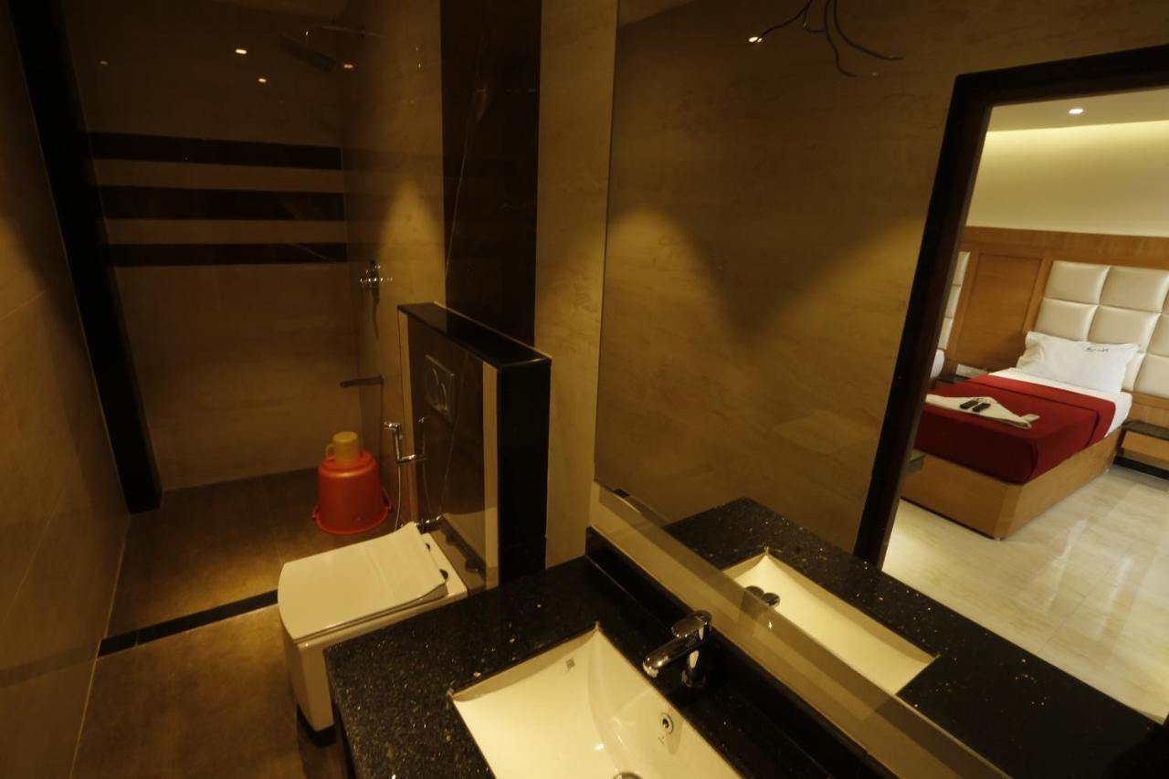 New Cape Hotel Kanyakumari Bagian luar foto