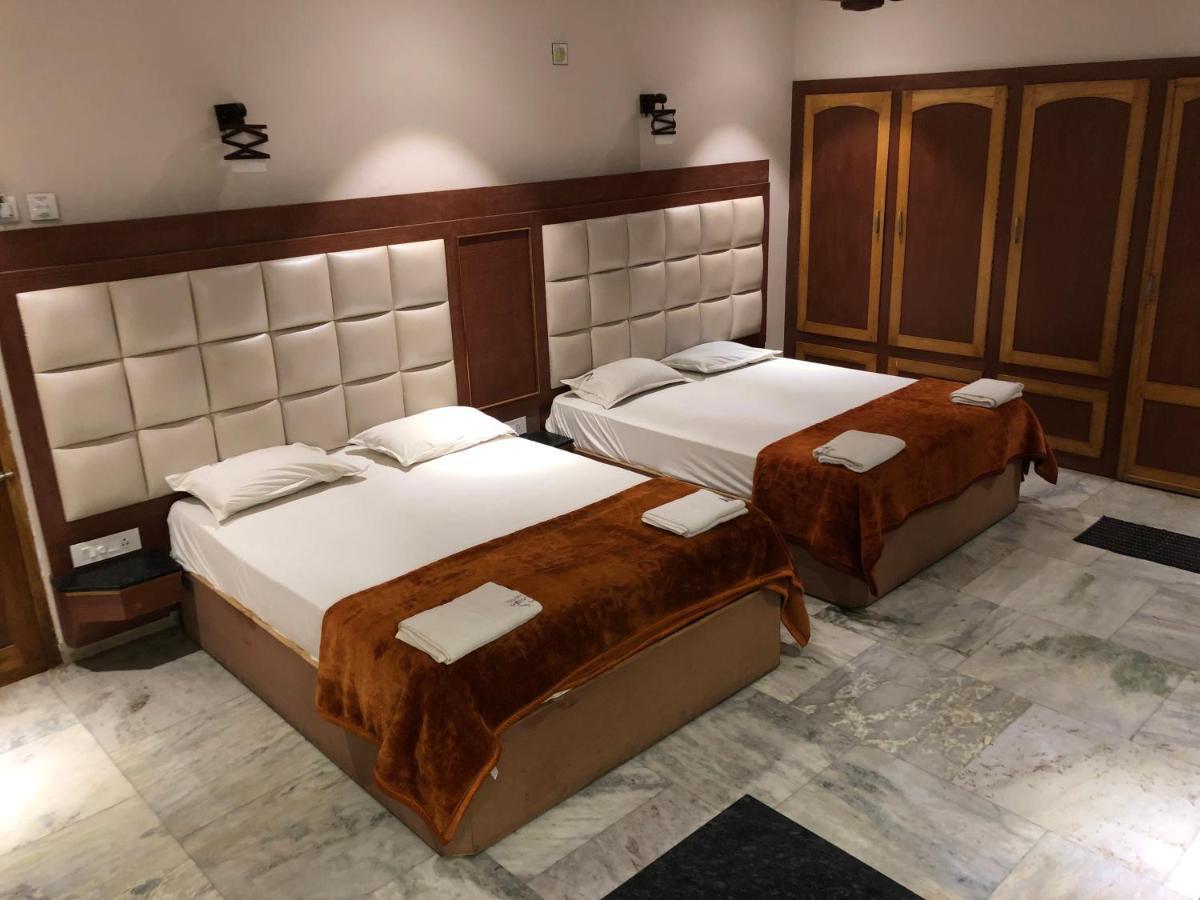 New Cape Hotel Kanyakumari Bagian luar foto