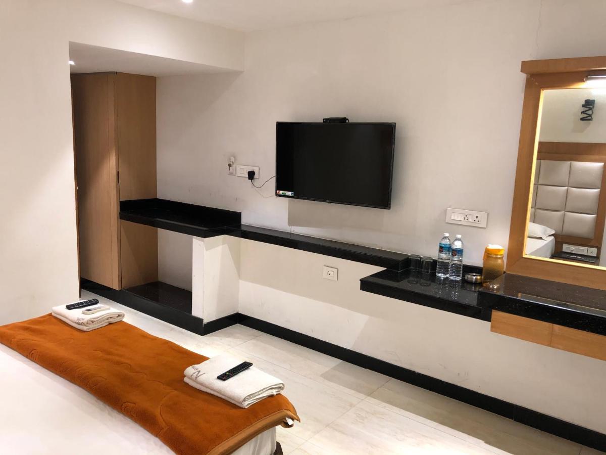 New Cape Hotel Kanyakumari Bagian luar foto