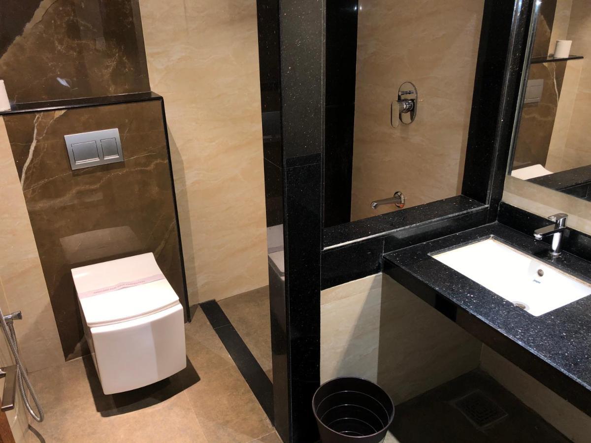 New Cape Hotel Kanyakumari Bagian luar foto