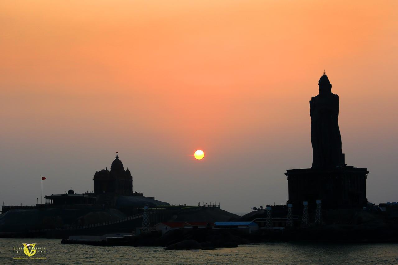New Cape Hotel Kanyakumari Bagian luar foto